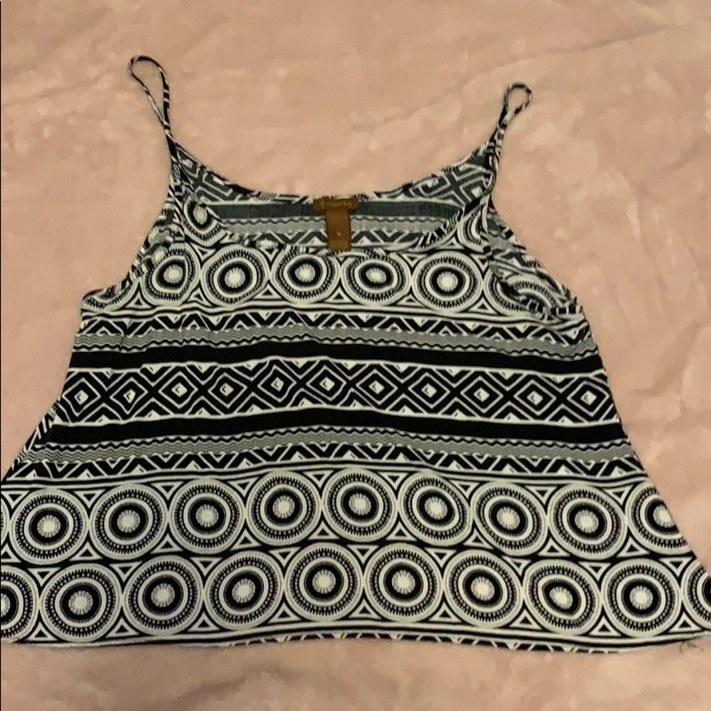 Crop top